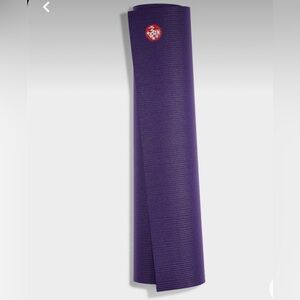 ISO Manduka Pro or Prolit mat.